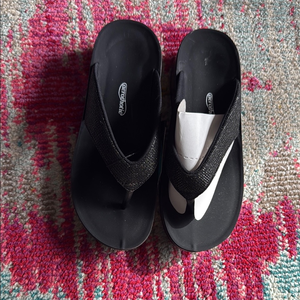 Easy Spirit Black Flip Flops